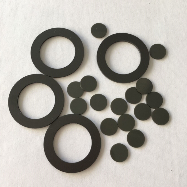 Graphite nylon gasket